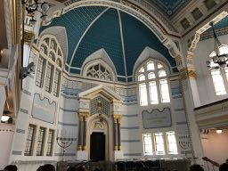 Holocaust-Gedänkstätte - renovierte Synagoge